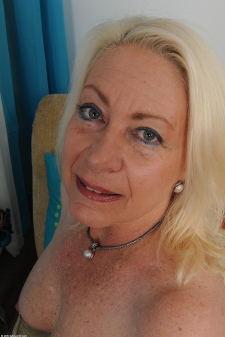 kurvete bestemor porno av høy kvalitet galleri