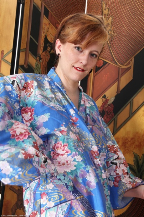 mature redhead hot porn picture