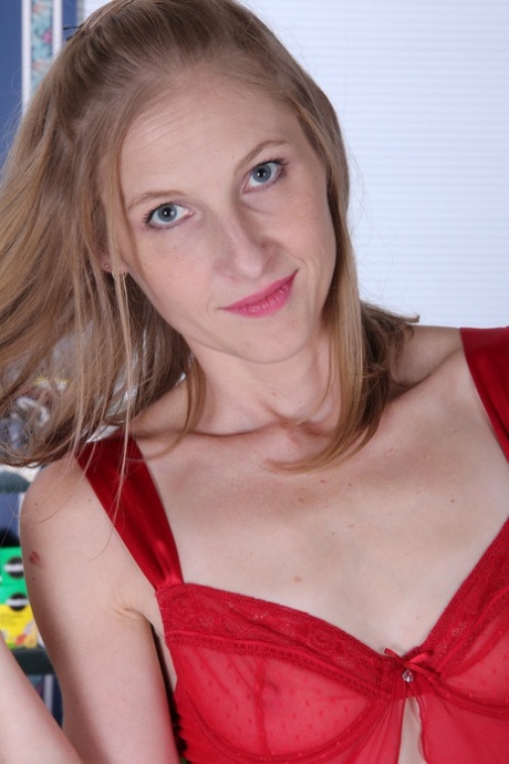 skinny milf free sexy photos