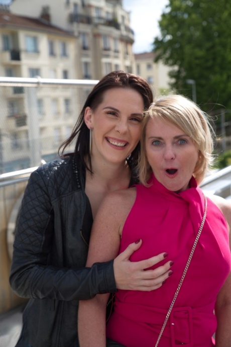 french mature nudes archive
