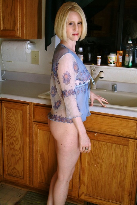 mature nylon free xxx galleries