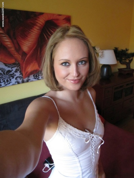 homemade selfie free naked archive