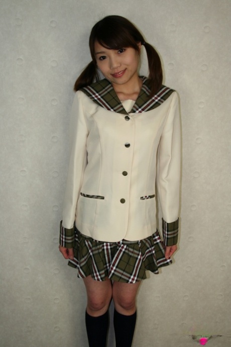 asian schoolgirl sexy naked images