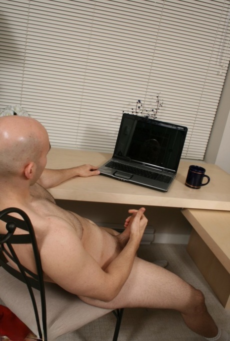 solo male masturbation beautiful nude photo