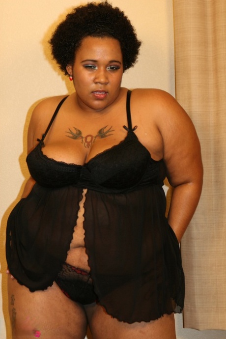 curly ebony hot naked image
