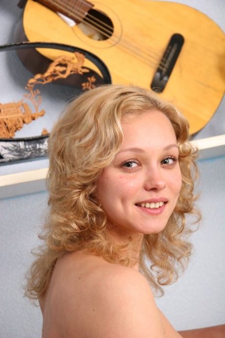 Sweet Ira nice pornstar img