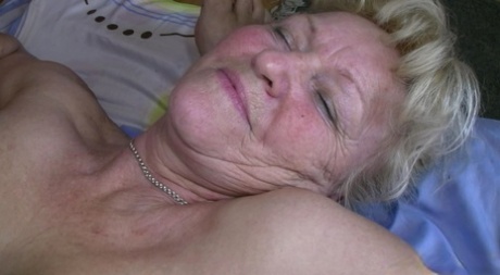 granny face hot sexy pic