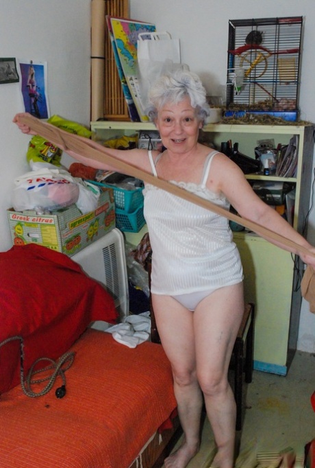 hairy granny hot naked img