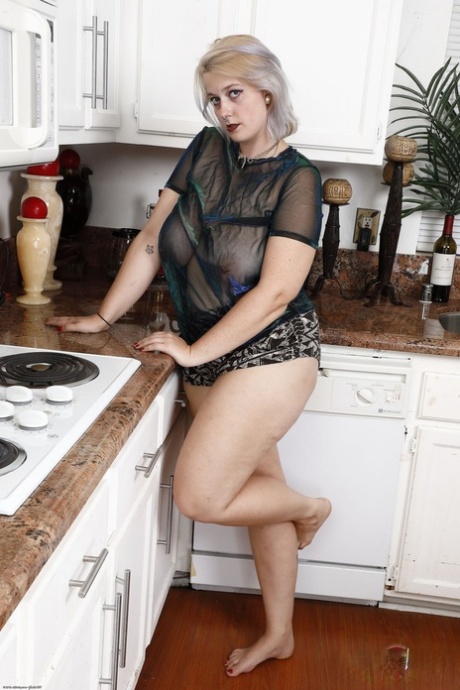 kort hår blond milf perfekt naken gallerier