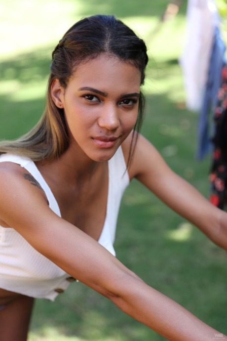 Joana Melo naked model img