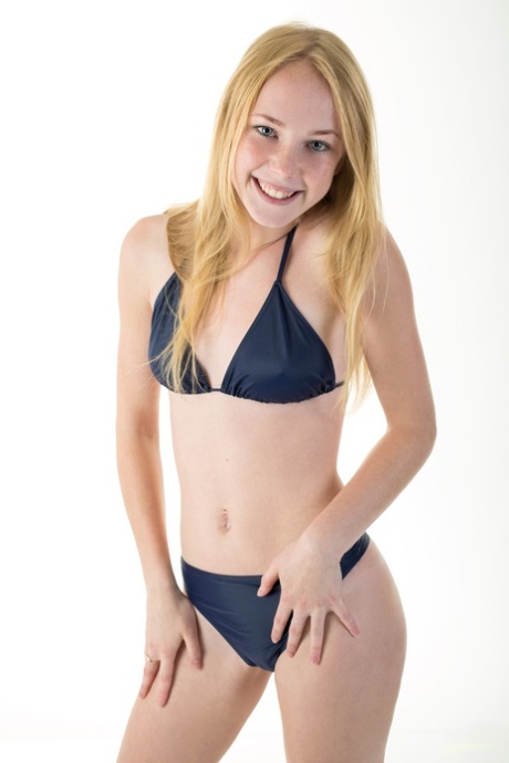 teen bikini hot porn picture