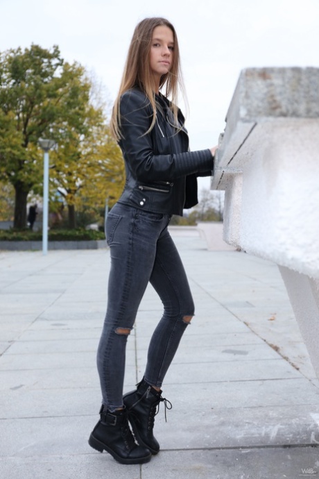 teen public free sex photo