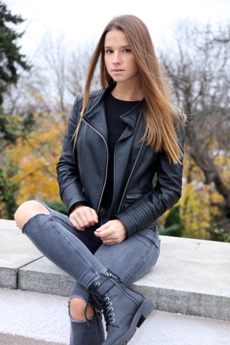 teen casting art naked gallery