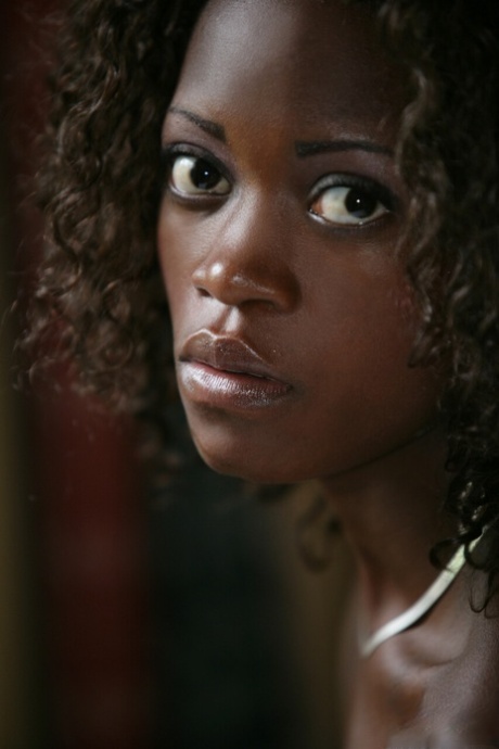 ebony face top pics
