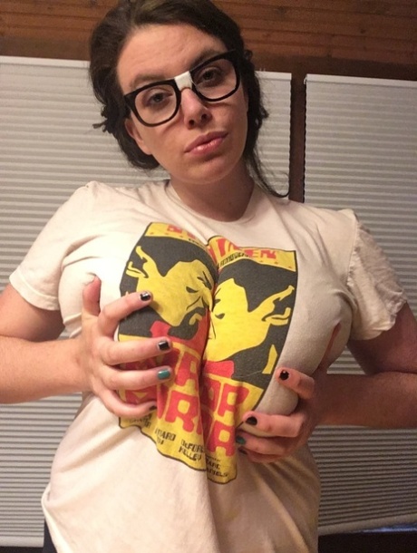 nerd potelé xxx photo