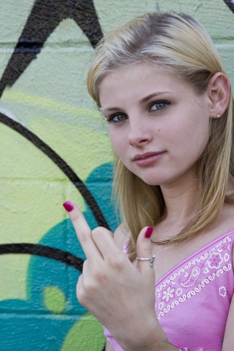 Lil Candy model beautiful pics