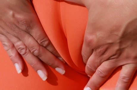 milf cammello arte libera foto