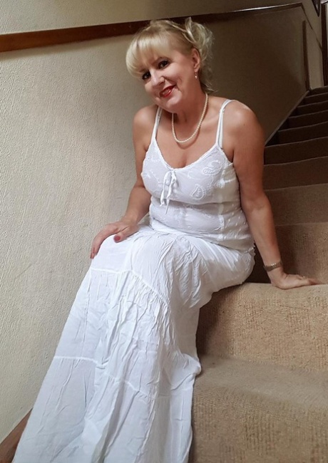 Lorna Blu free model gallery