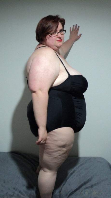 bbw glasses hot pic