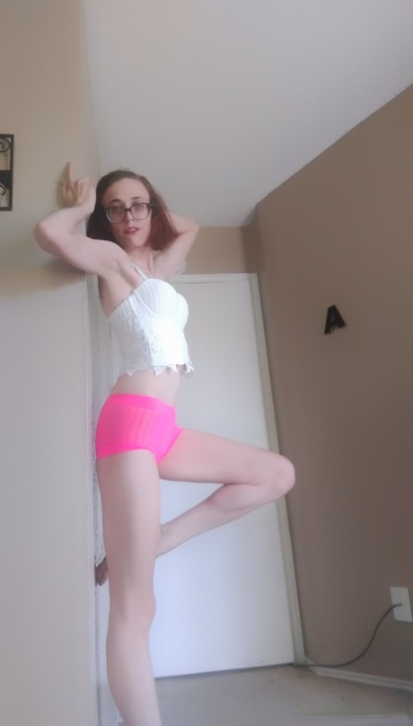 nerdy milf pornographic pics