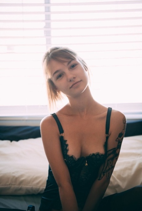 tattooed redhead hot photos
