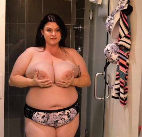 white bbw beautiful naked photo