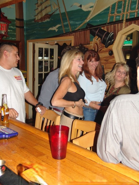 amateur swingers pornographic photos