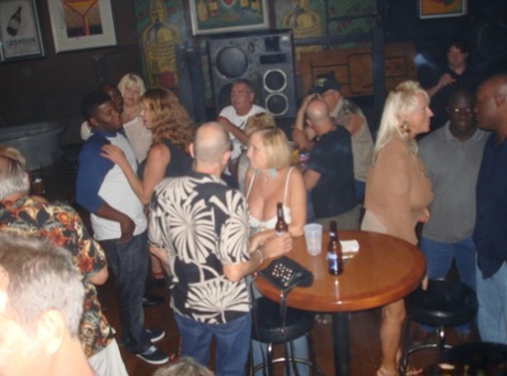 amateur swingers sexy photo