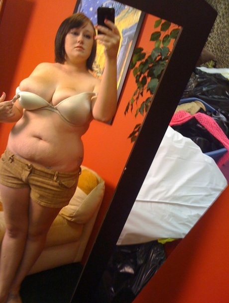 mirror exclusive pictures