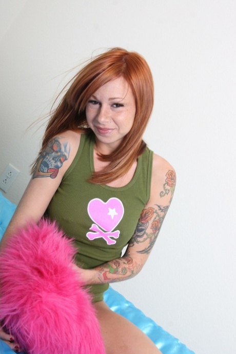 Scarlett Pain sex actress pic