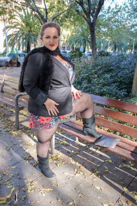 mature nylon pornos photo