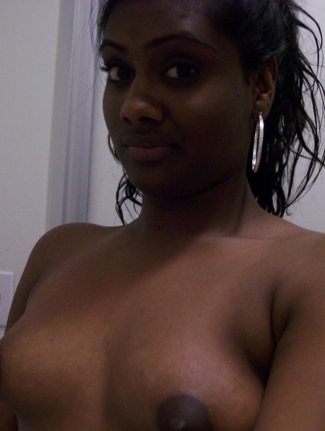 ebony small tits pornos picture