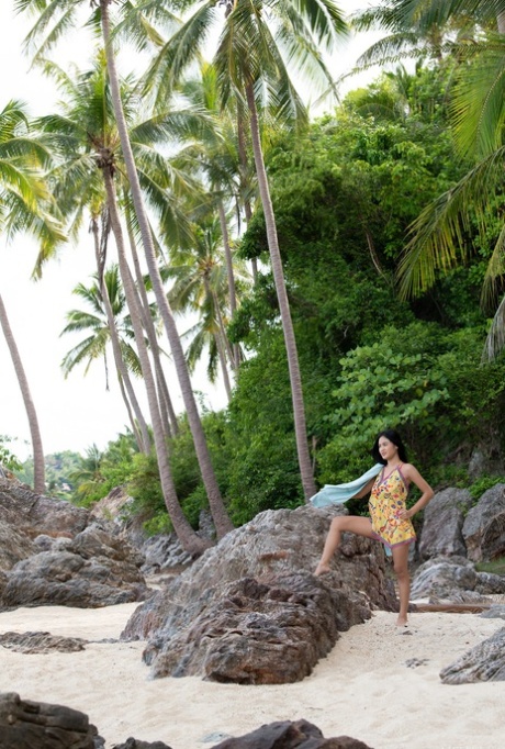 asiatisk strand sexet smuk fotos