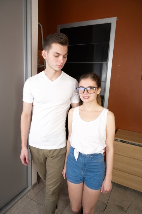 nørdet teenager pornografisk gratis billeder