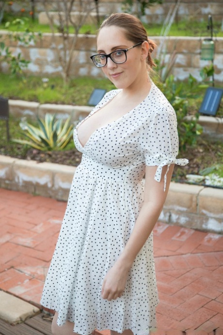 busty chubby teen pornos pictures