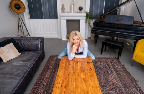 Casey Szilvia perfect actress archive