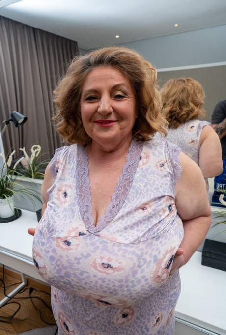mature saggy tits beautiful photo