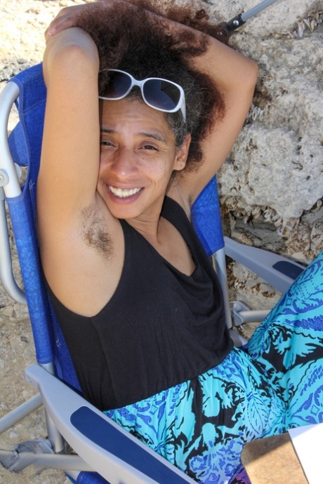 granny beach hot nude pic
