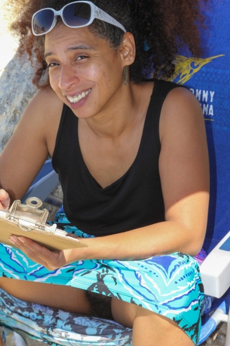 granny beach xxx archive