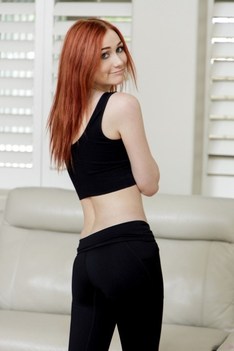 skinny yoga pants beautiful nude galleries