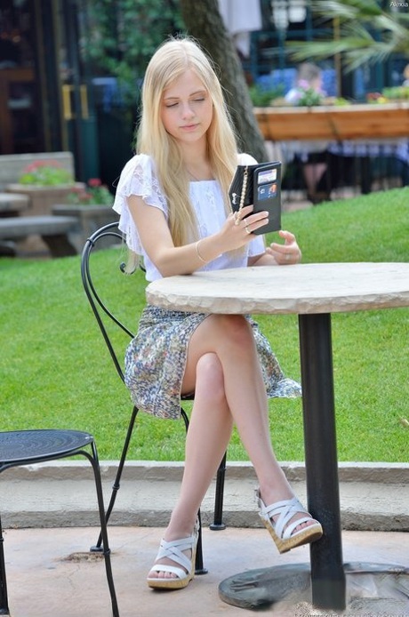 white teen sexy photo