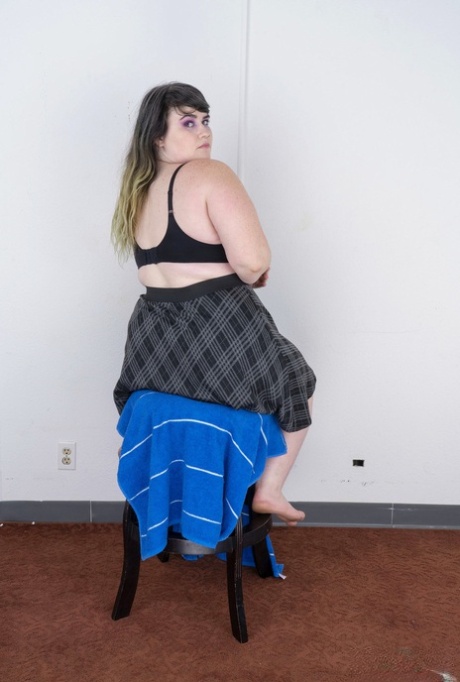 milf bent over exclusive img
