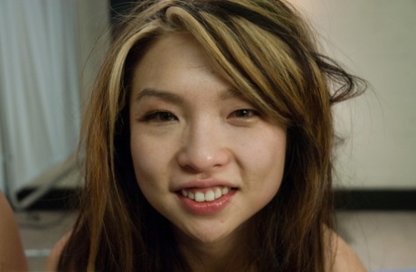 visage asiatique nus images