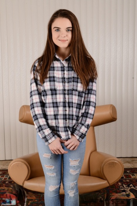 teen jeans hd pic
