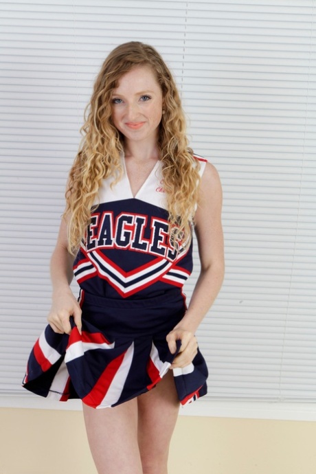 cheerleader upskirt exclusive archive