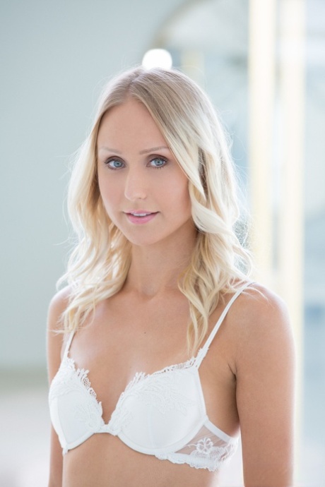 Natasha Voya best star photos