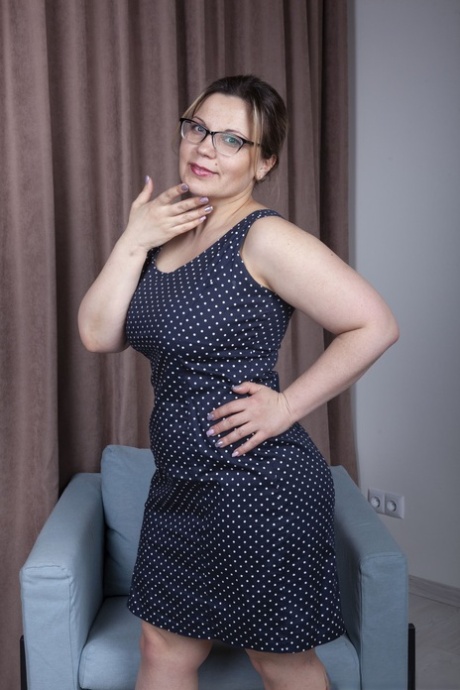 chubby glasses art xxx photos
