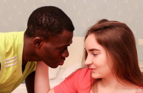 magro interrazziale porno ad alta definizione img