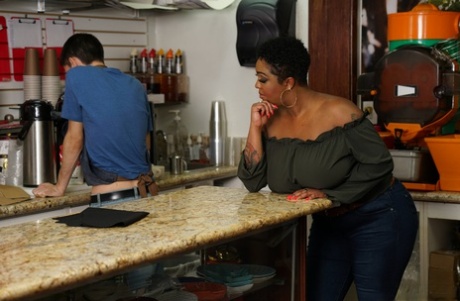mature ebony milf sex gallery