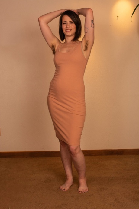 hairy brunette xxx image